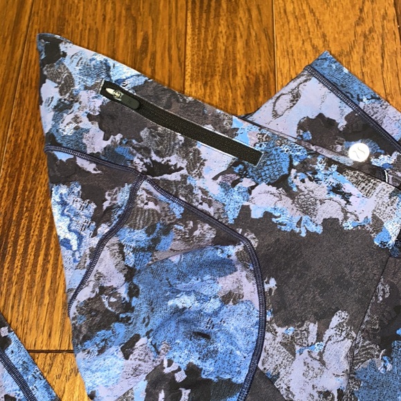 NWOT- Lululemon Leggings - Picture 6 of 6